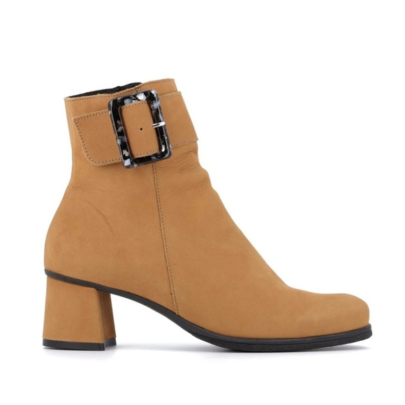 Stylish Tan Ankle Boots - Picture 6 of 13